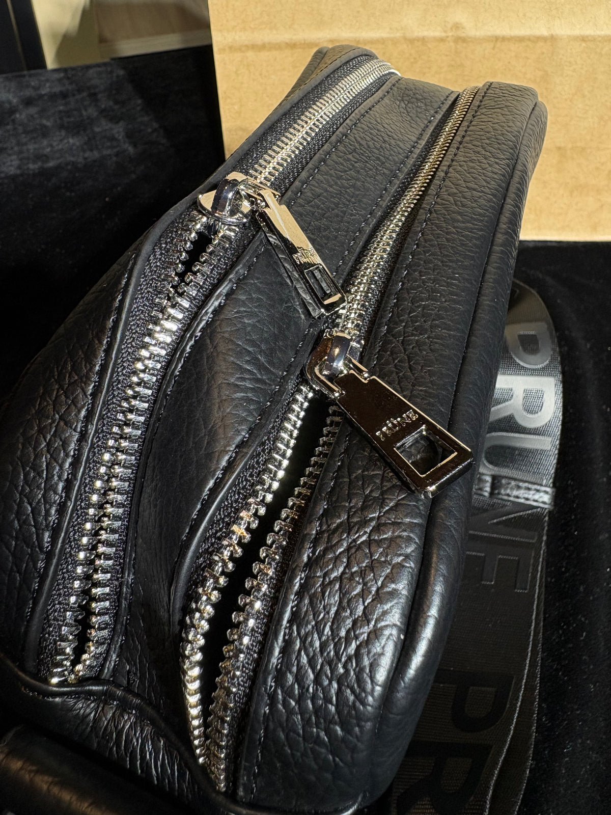 Bandolera Zips